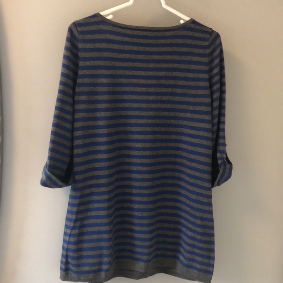 Caslon 3/4 sleeve tunic sweater with cuffed sleeves. - Picture 3 of 6